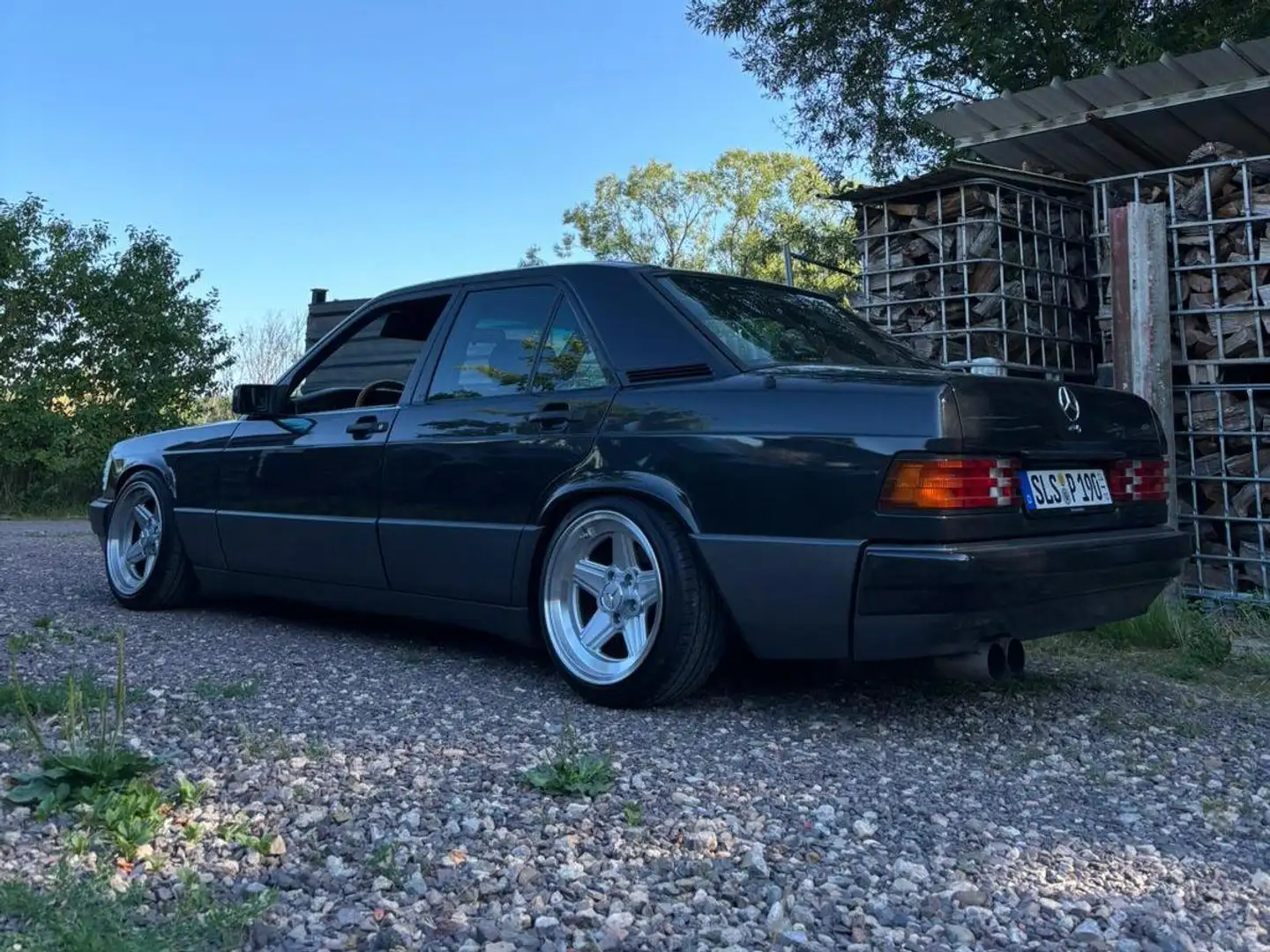 Mercedes-Benz 190 190 E 1.8 Czarny - 2