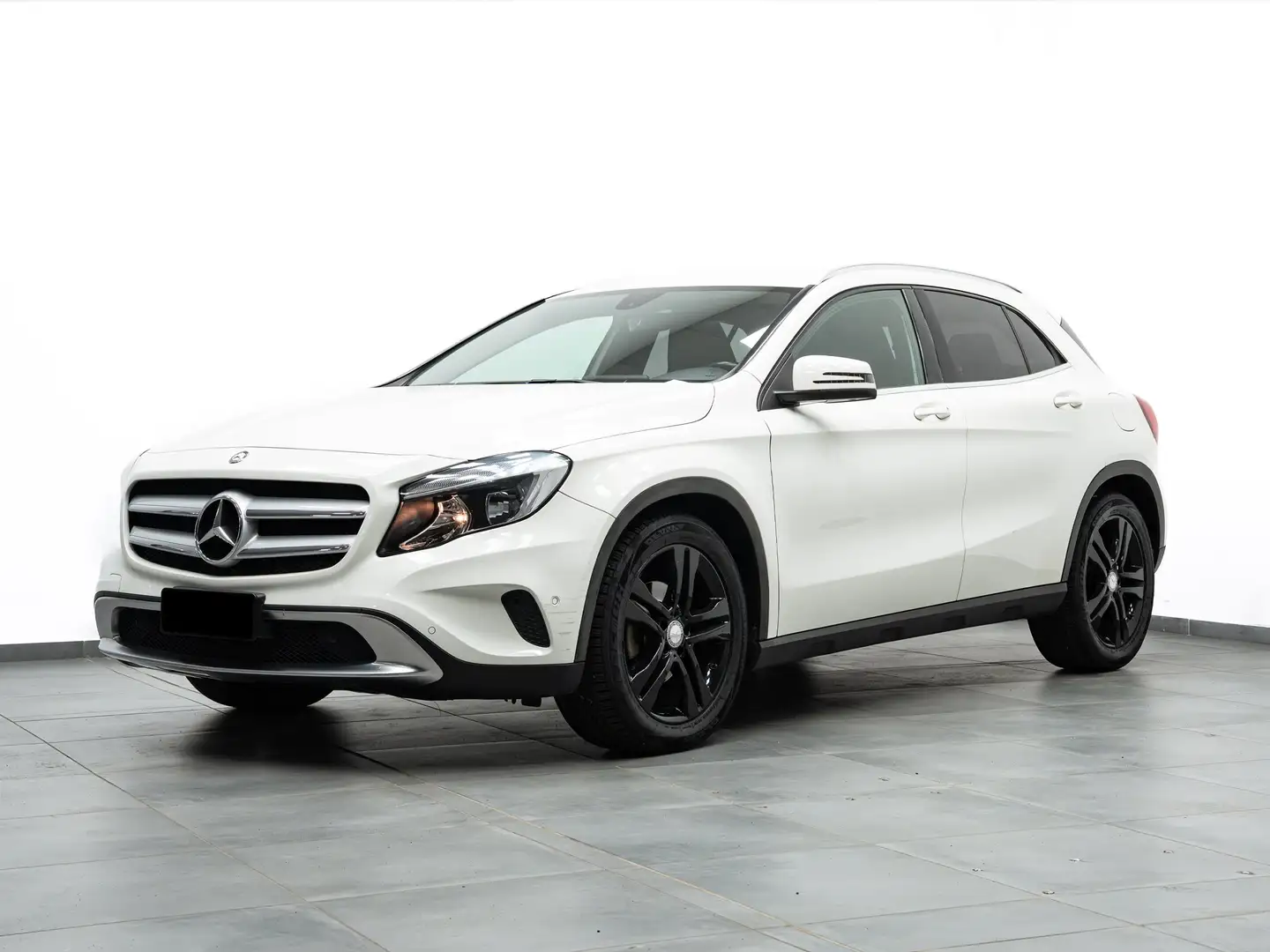 Mercedes-Benz GLA 200 GLA-X156 2014 d (cdi) Executive auto Weiß - 1