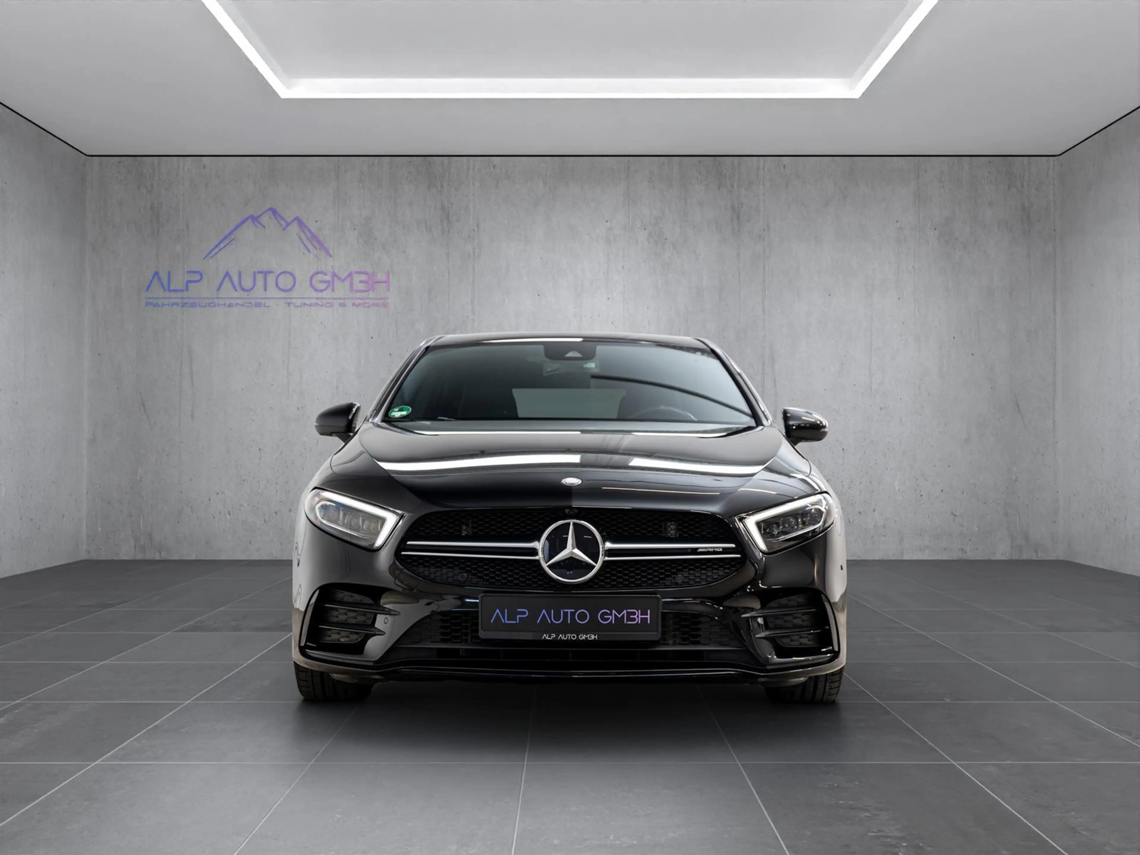Mercedes-Benz A 35 AMG /NIGHT/MULTIBEAM/360°/BURM./DAB/AMBIENTE — photo 3