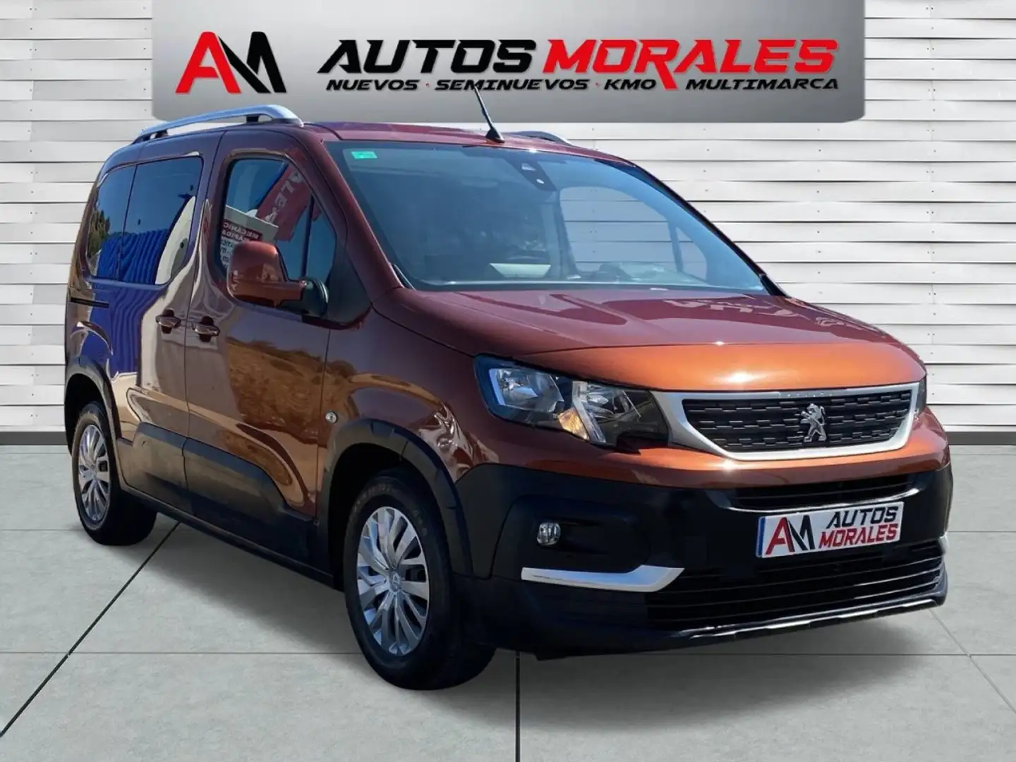 Peugeot Rifter 1.2 PureTech S&S Long Active NAV+ 110 Orange - 1