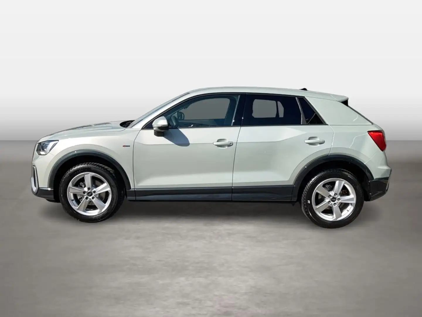Audi Q2 S-Line 35TFSI S-Tronic Navi AHK ACC Silber - 2