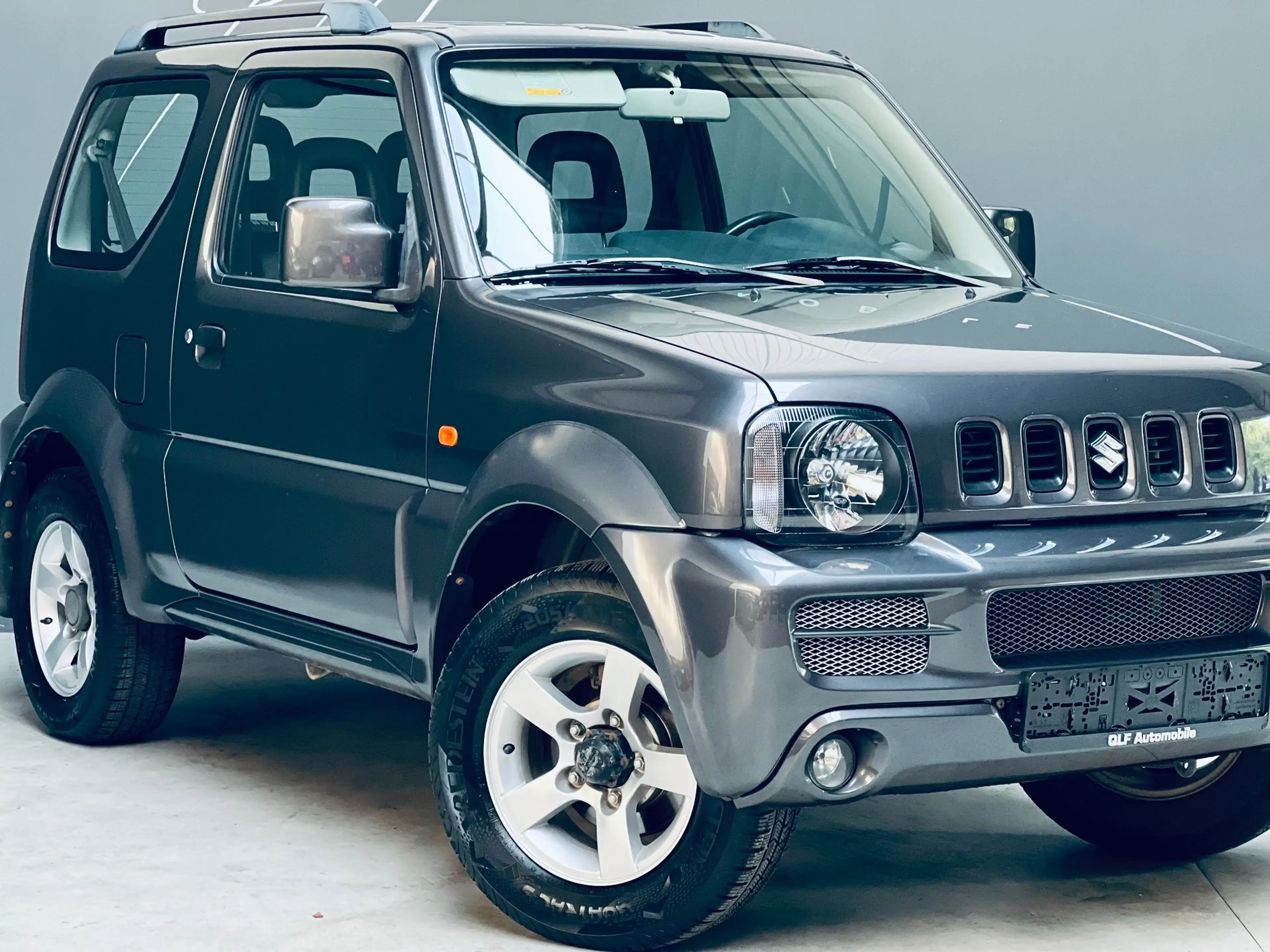 Suzuki Jimny 1.3i **CLIMATISATION**CARNET COMPLET** — photo 2