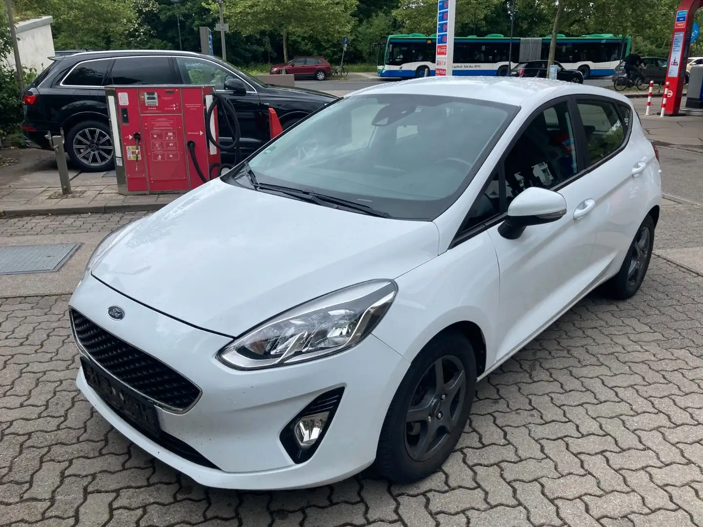 Ford Fiesta Cool & Connect Weiß - 1