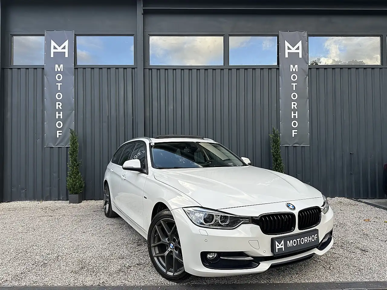 BMW 320