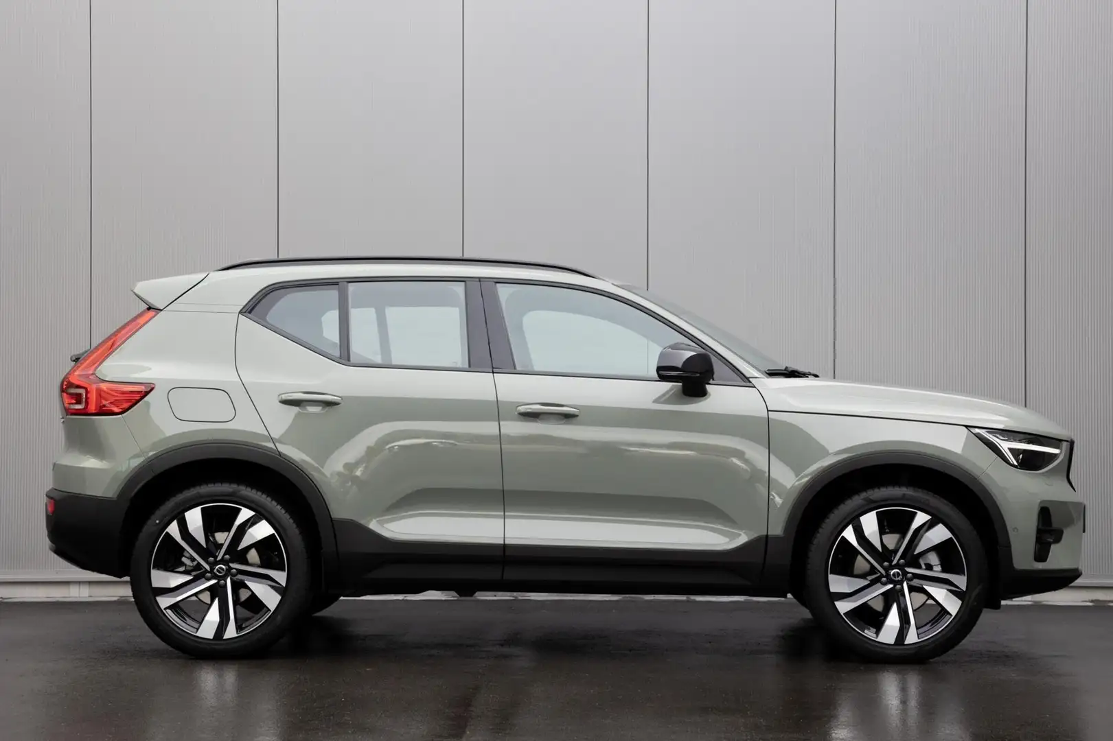 Volvo XC40 B3 MY2026 SAMENSTELLEN EXTRA VOORDEEL - 1
