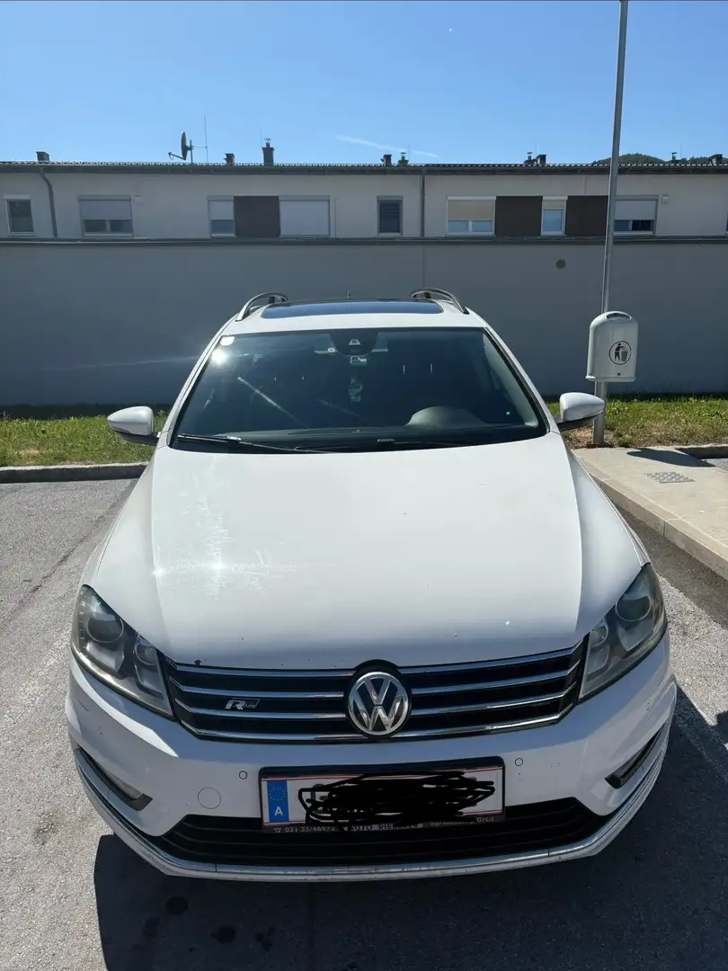 Volkswagen Passat B7 Weiß - 2
