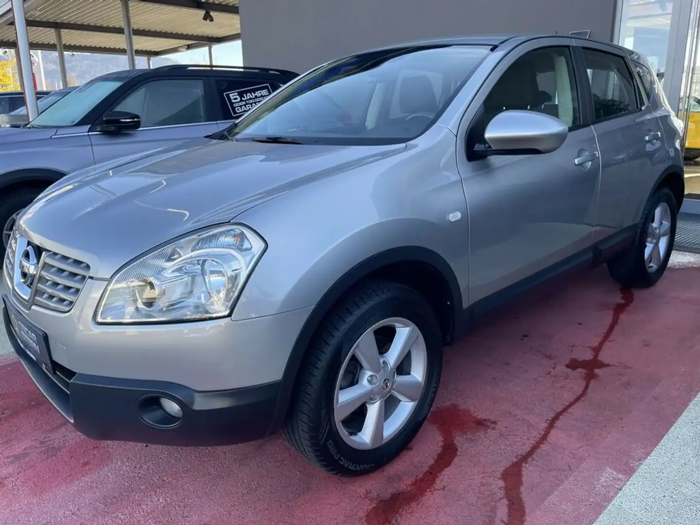 Nissan Qashqai Acenta Silber - 1