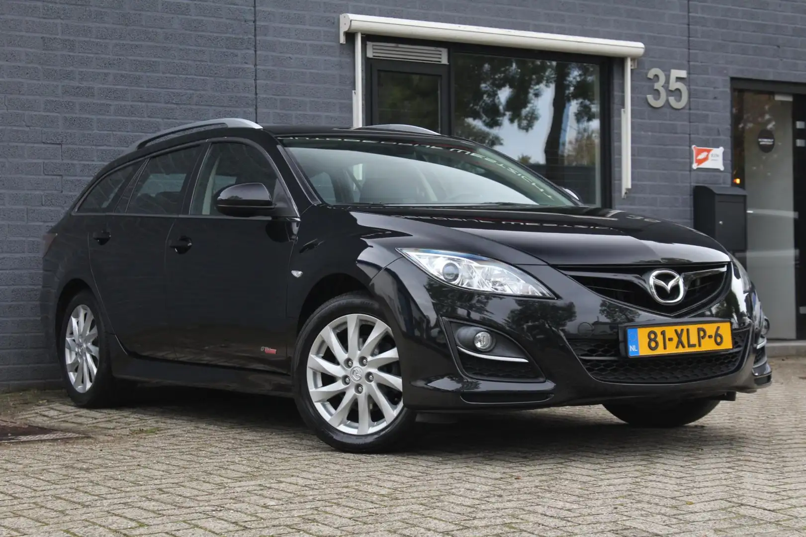 Mazda 6 Sportbreak 2.0 GT-M Line, Dealer onderhouden, NAP Zwart - 2