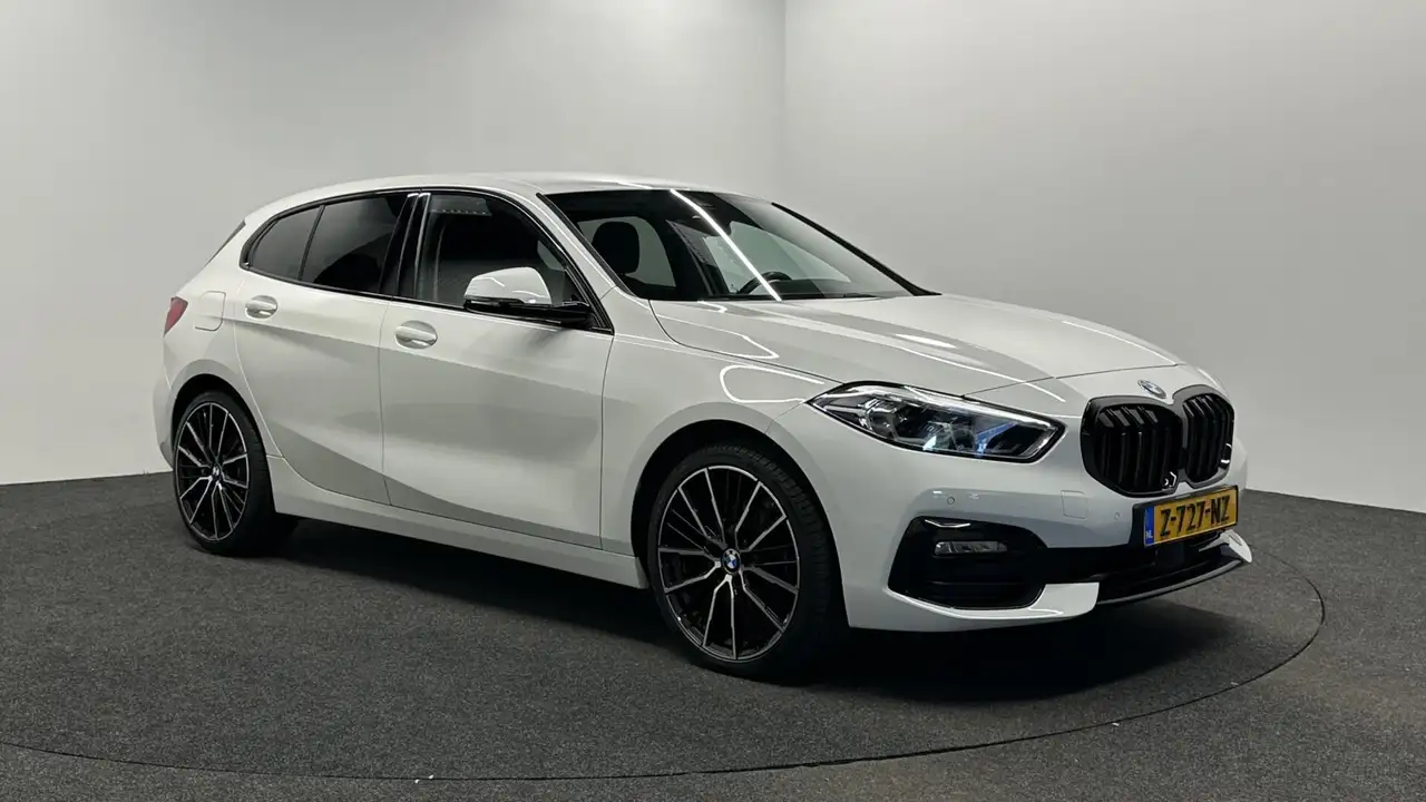 BMW 118 1-serie 118i Essential High Executve ECC LM CRUISE, миниатюра 3