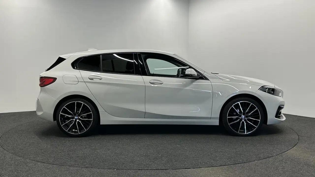 BMW 118 1-serie 118i Essential High Executve ECC LM CRUISE, миниатюра 8