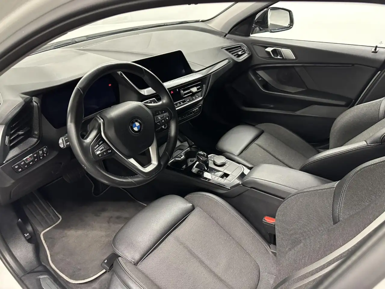 BMW 118 1-serie 118i Essential High Executve ECC LM CRUISE, миниатюра 14