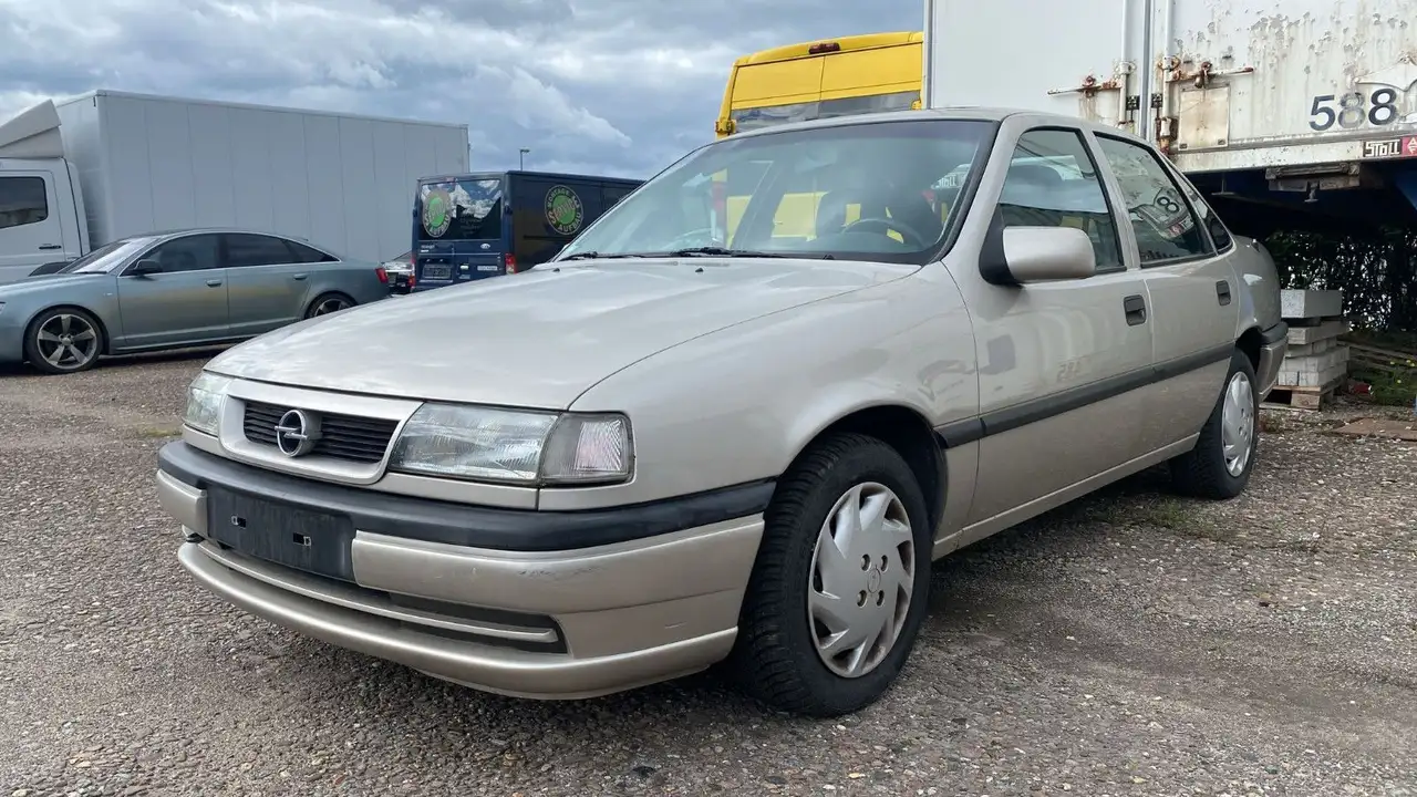 Opel Vectra A - AUTOM. 2.0 - 4/5trg, foto 6
