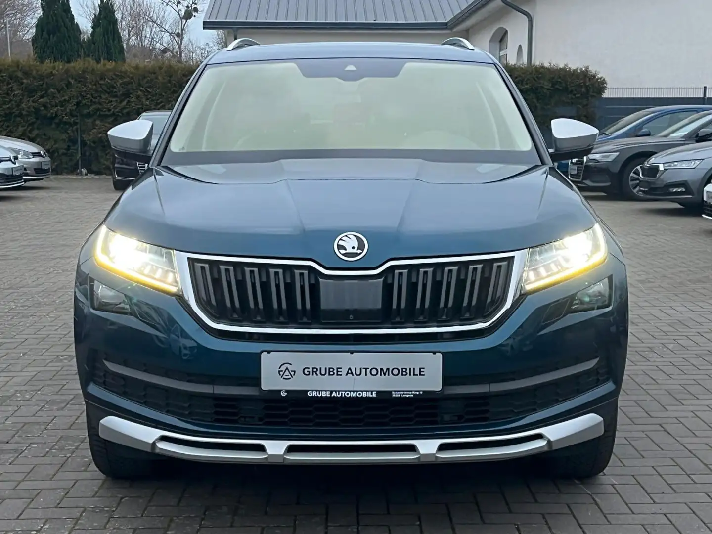 Skoda Kodiaq Scout 4x4 DSG*LED*AHK*PANO*NAV*4xSHZ*CAM Bleu - 2