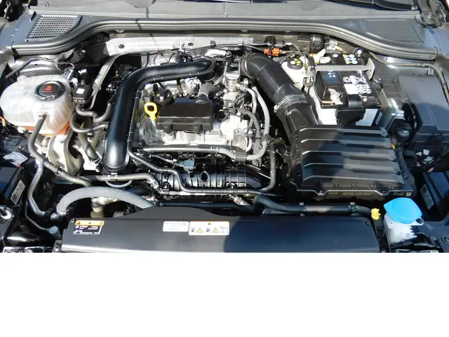 Volkswagen Golf view 14