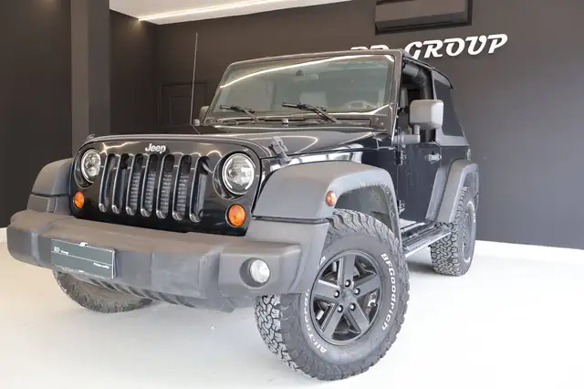 Jeep Wrangler 2.8 Unlimited CRD DPF Sport cabrio Total Black