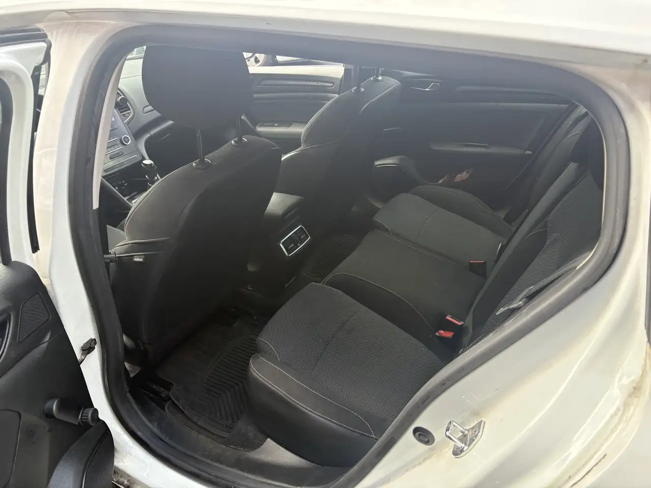Renault Megane Berline — photo 6