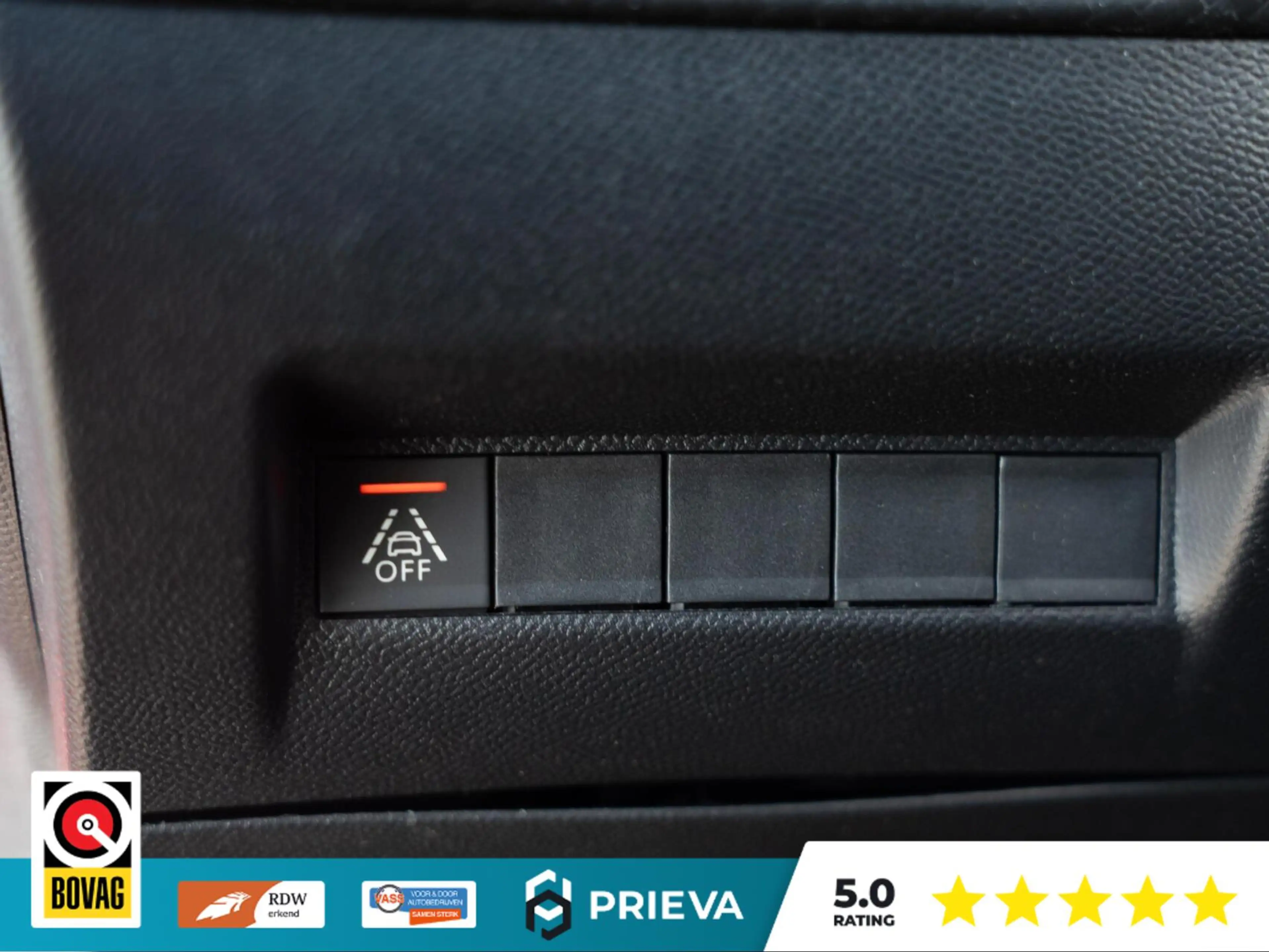 Peugeot e-208 EV GT PANO 350 50 kWh — photo 47