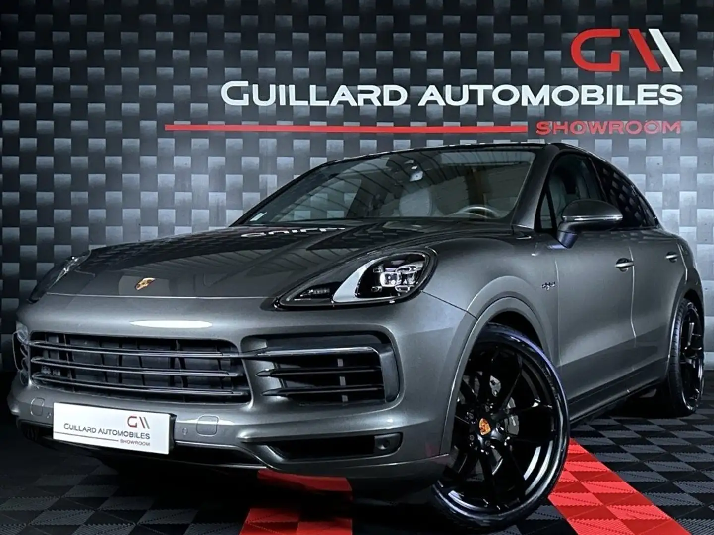 Porsche Cayenne COUPE 3.0 V6 E-HYBRID 462ch TIPTRONIC Gris - 1