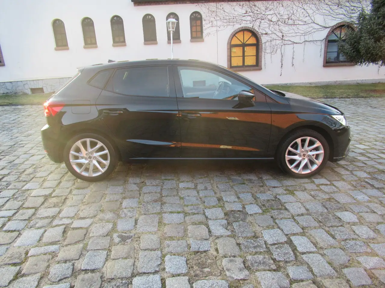 SEAT Ibiza FR 1,0 TSI LED PDC SHZ ACC Navi KAMERA 4