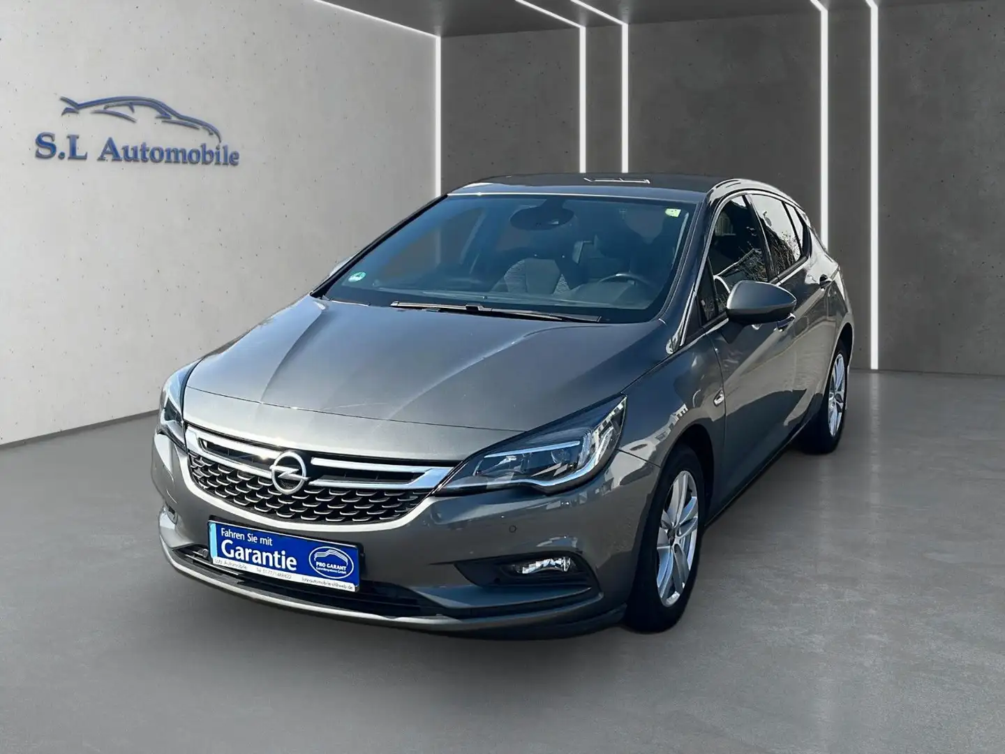 Opel Astra K Lim. 5-trg. Dynamic Wagen Nr 047 Grau - 1
