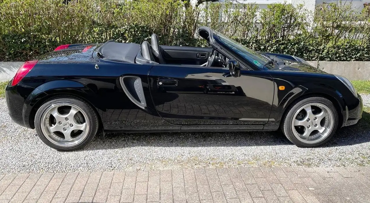 Toyota MR 2