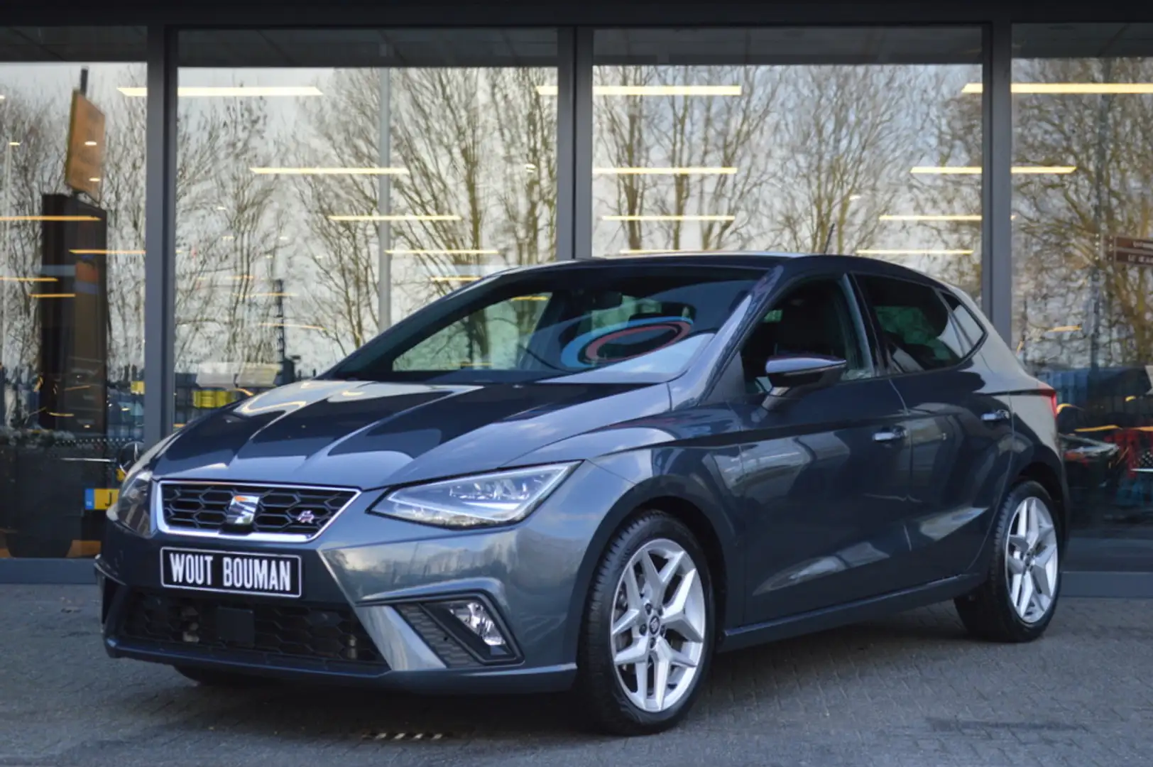 SEAT Ibiza 1.0 TSI FR 115 pk Led Virtual Acc Camera CarPlay K Grau - 2