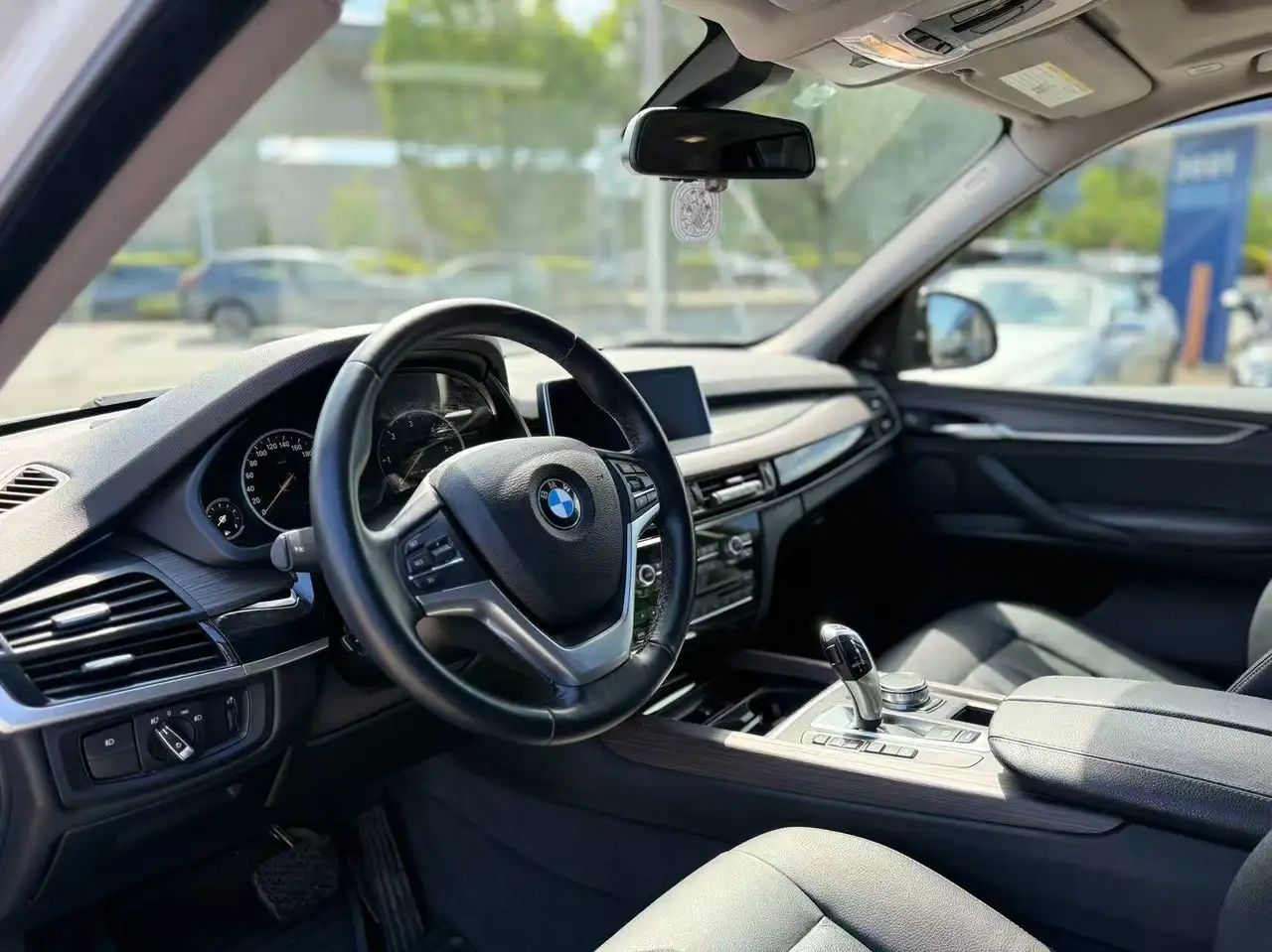 BMW X5 photo BMW X5