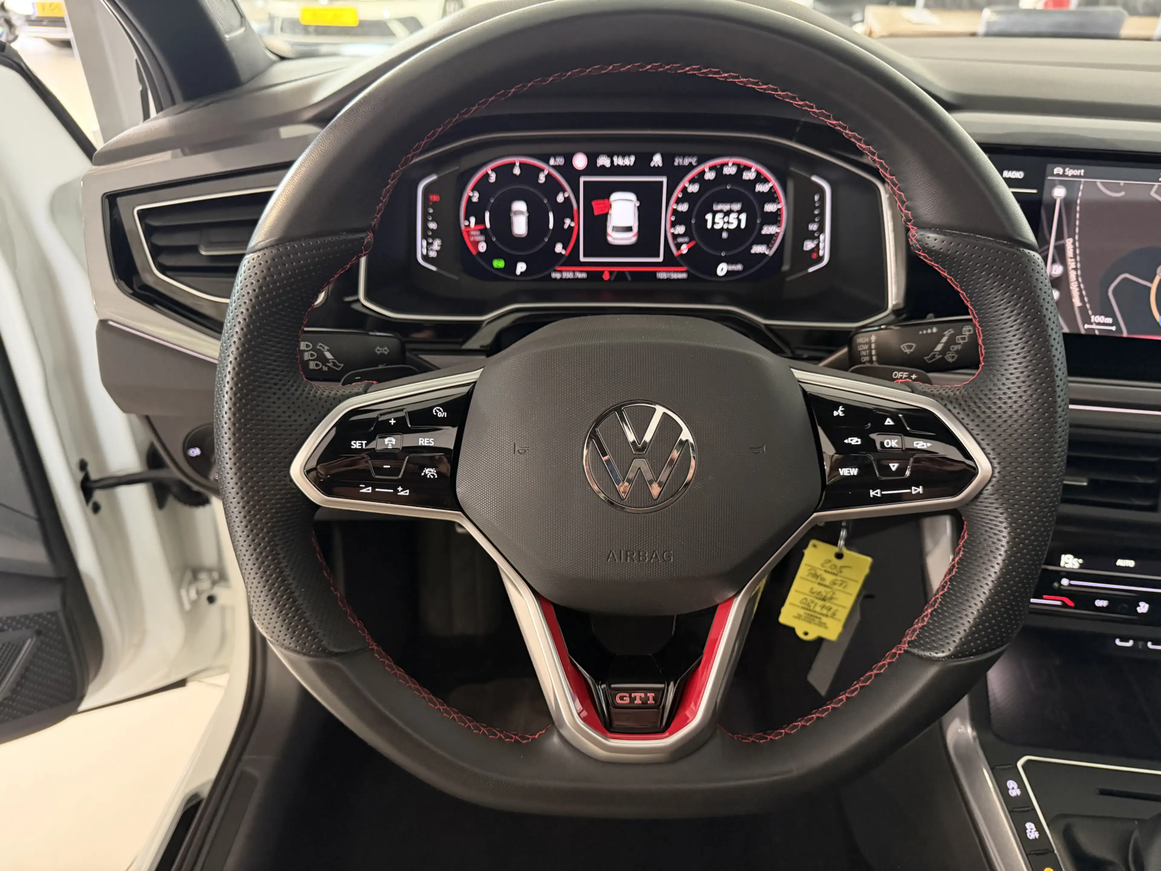 Volkswagen Polo GTI 2.0 TSI Panoramadak / Camera / IQ Light / — photo 11