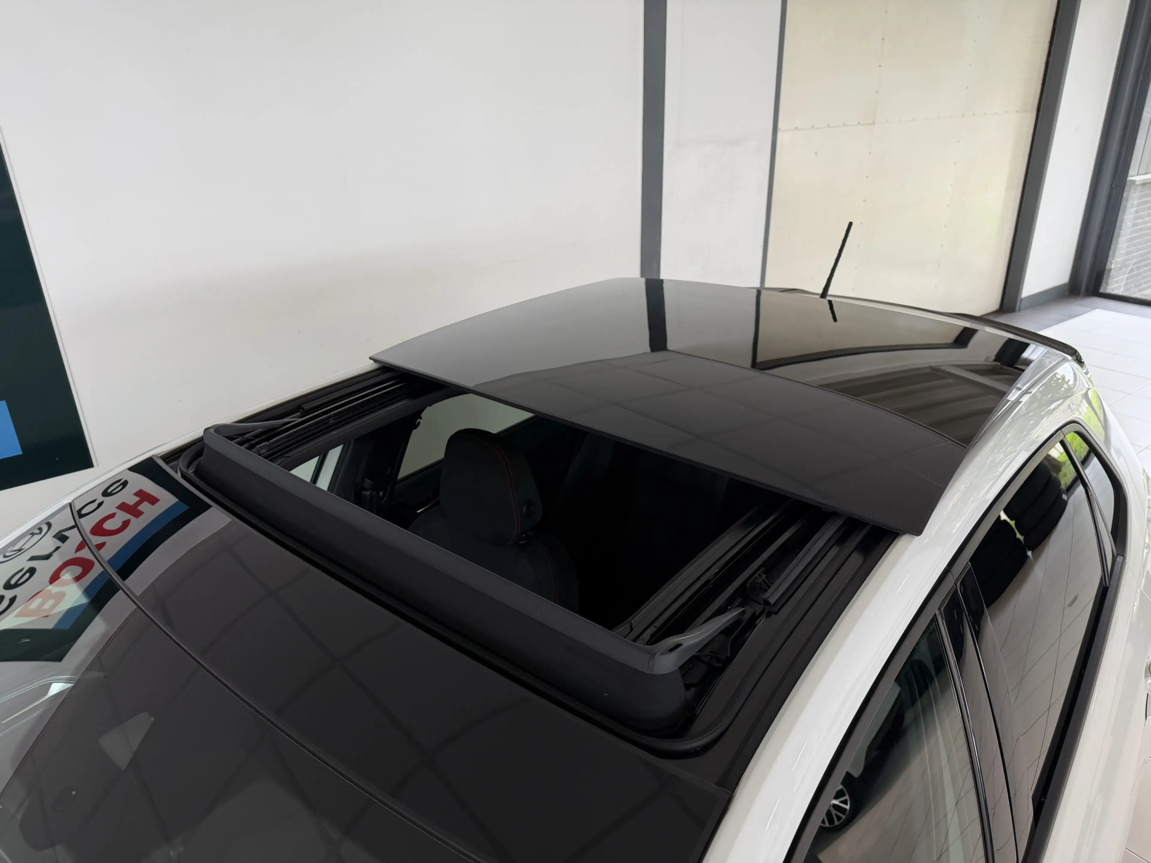 Volkswagen Polo GTI 2.0 TSI Panoramadak / Camera / IQ Light / — photo 15
