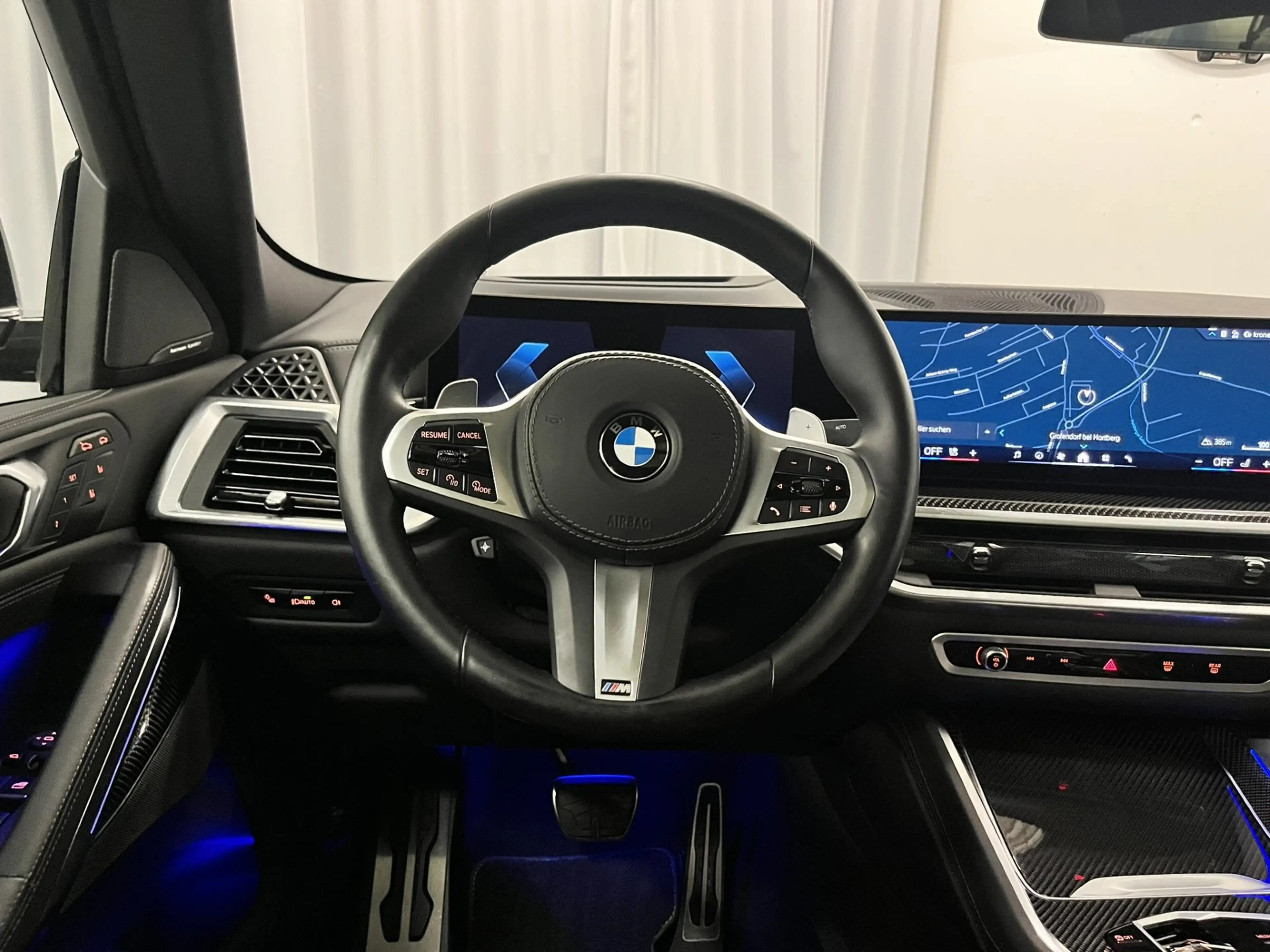 BMW X6 xDrive30d *M-Sport PRO / Innovationspaket / Panorama* — photo 10
