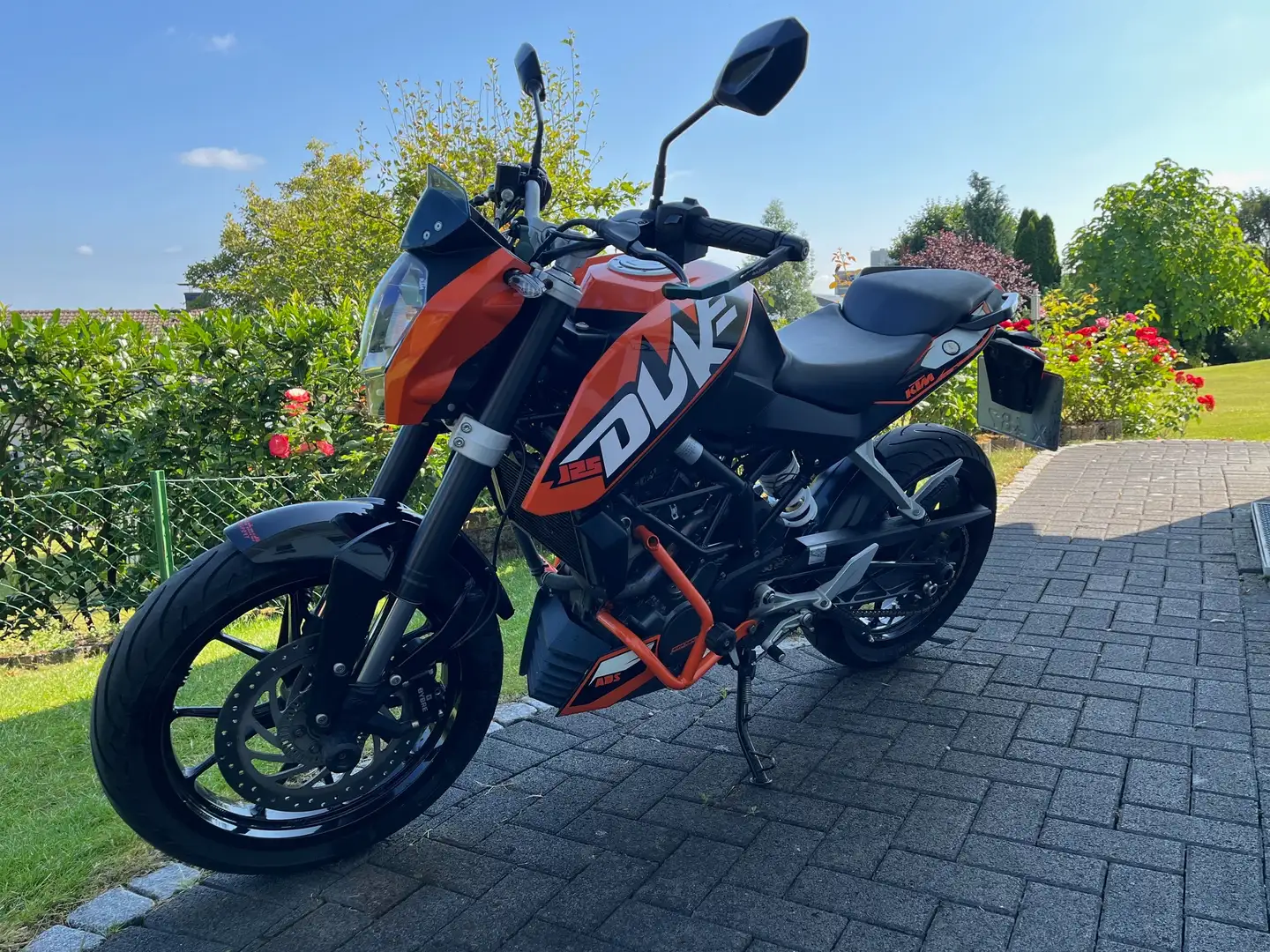 KTM 125 Duke Orange - 1