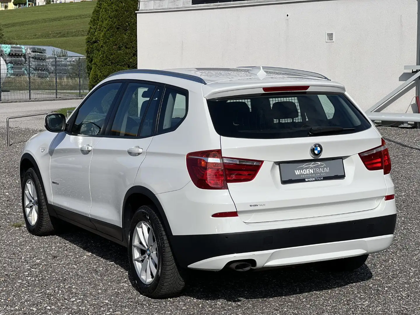 BMW X3 xDrive 20d - Bi-Xenon - Navi - Parksensoren - All Weiß - 2