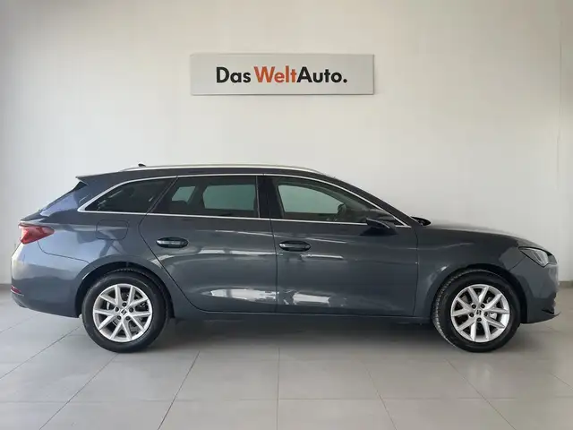 Seat Leon view 3