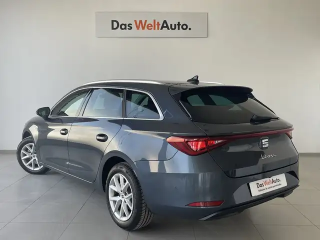 Seat Leon view 2