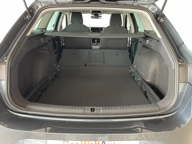 Seat Leon view 7