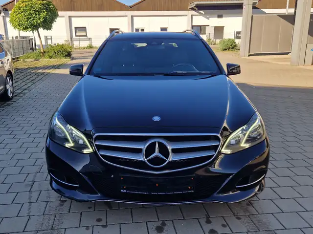 Mercedes-Benz E 250 E 250 Avantgarde  4Matic  Led Anhäng Schiebe