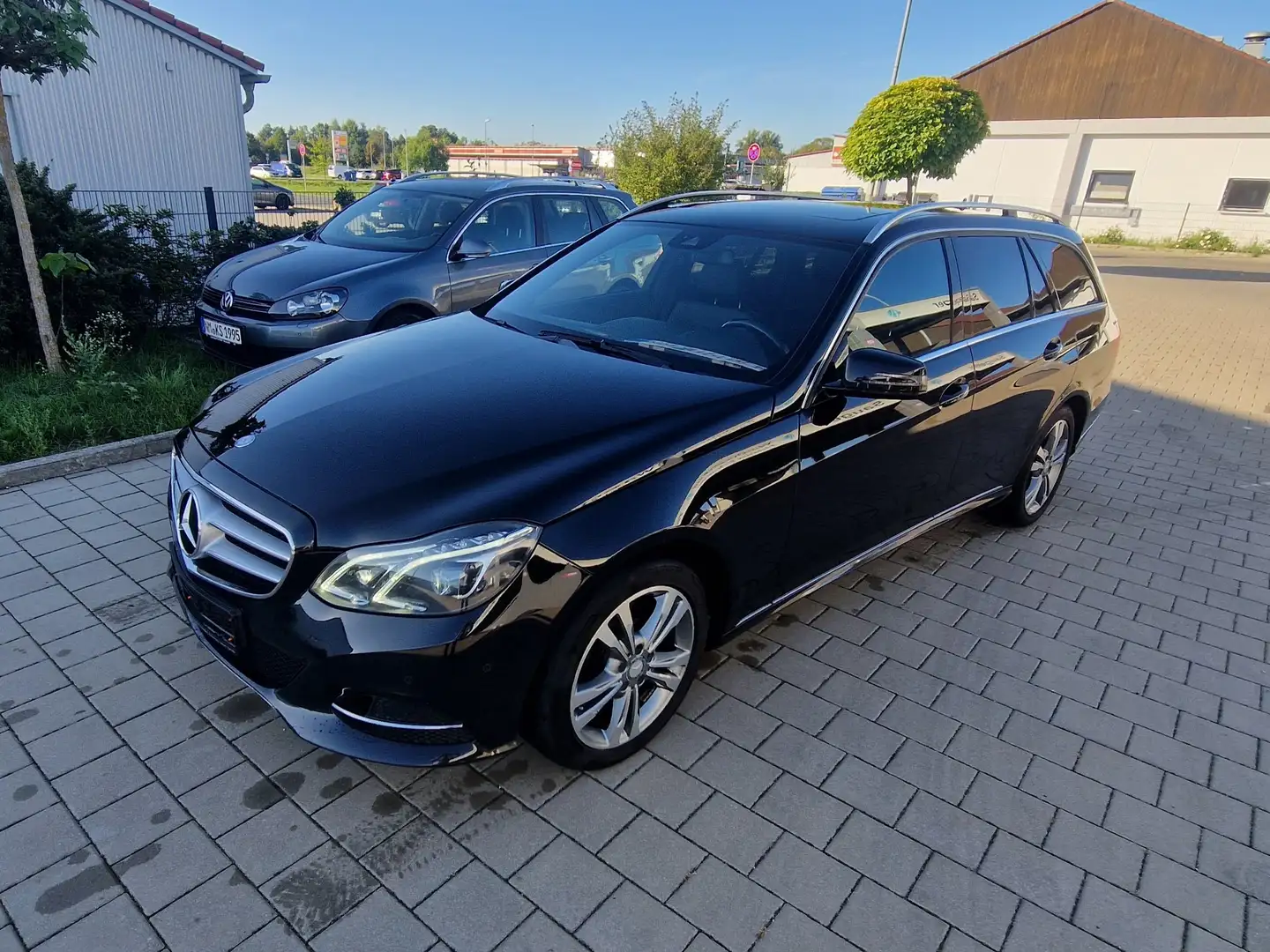 Mercedes-Benz E 250 E 250 Avantgarde 4Matic Led Anhäng Schiebe - 2