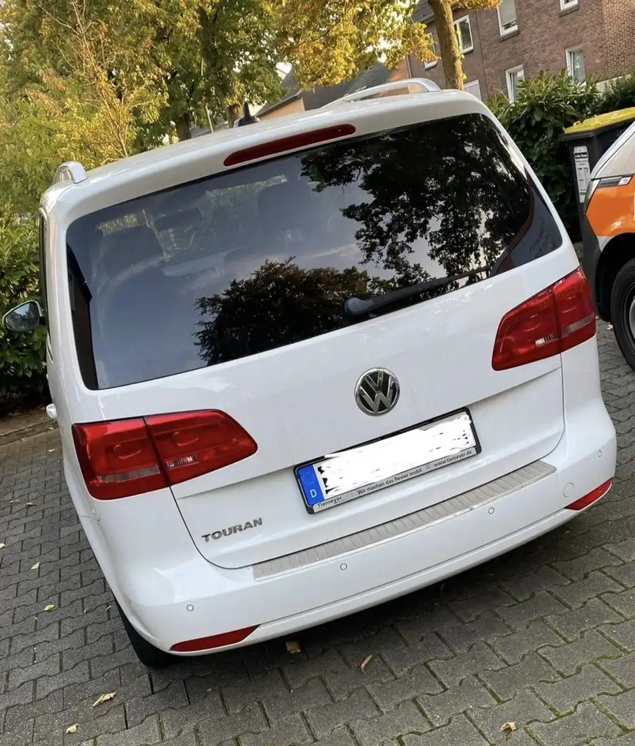 Volkswagen Touran 1.2 TSI Cup Weiß - 2