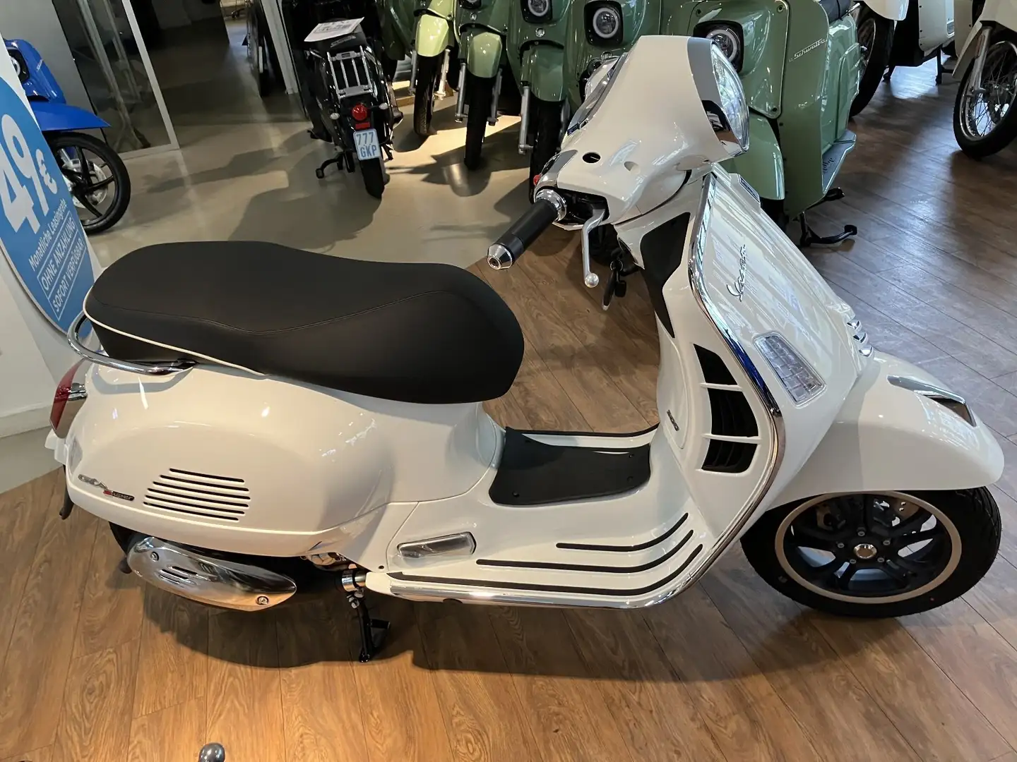 Vespa GTS 300 SUPER E5 BIANCO B04 Biały - 2