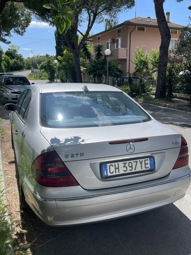 Mercedes-Benz E 270 td cdi Avantgarde - 2