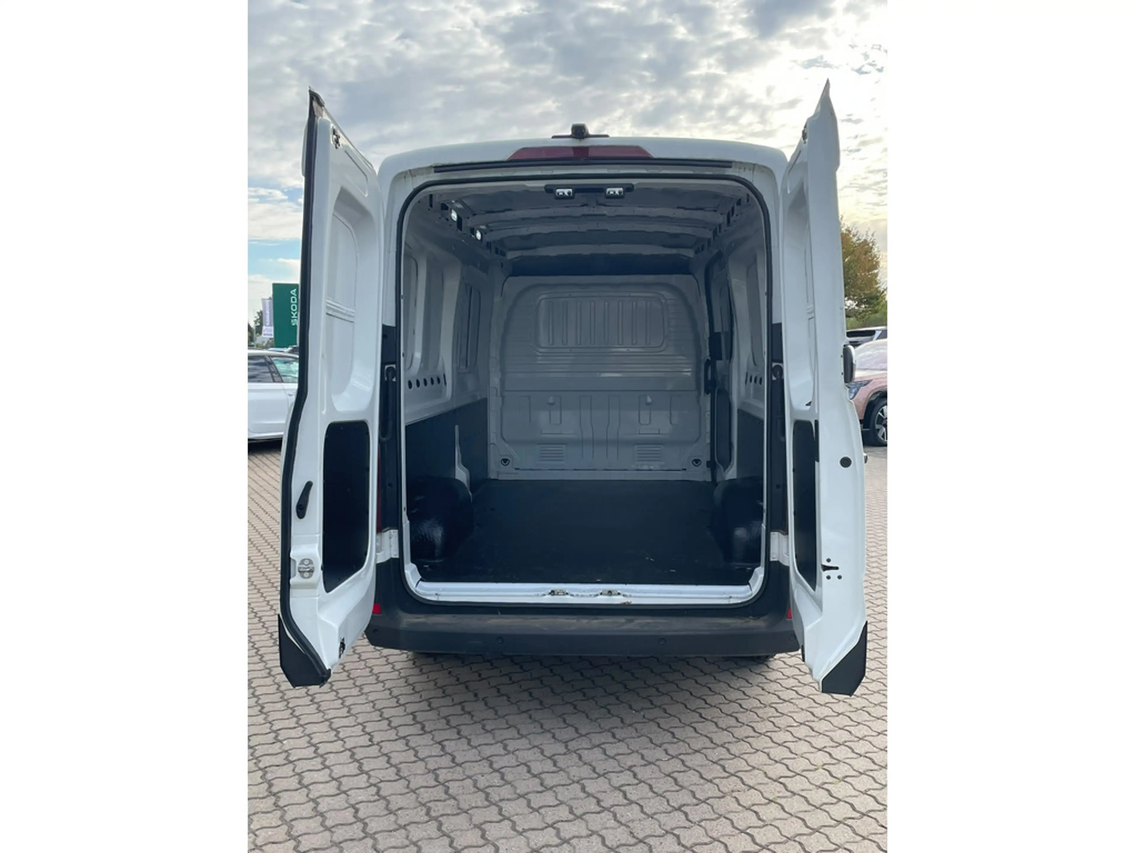 Maxus Deliver 9 Diesel +wenig Kilometer+CarPlay+AndroidAuto+RFK+ — photo 7