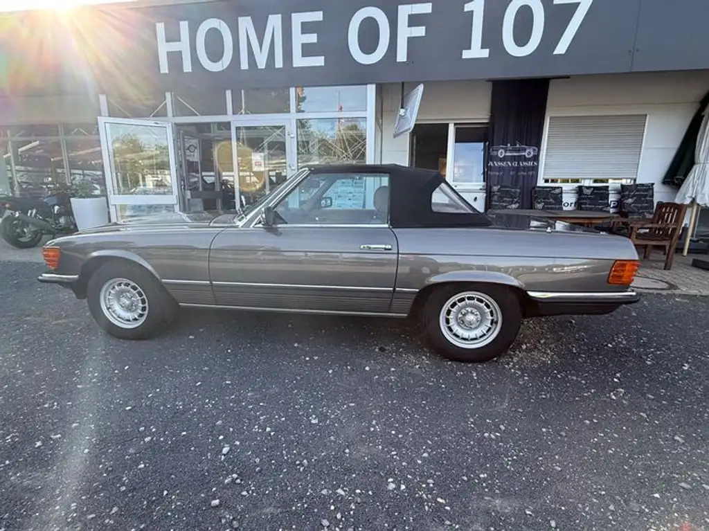 Mercedes-Benz SL 380 1983 из Европы — купить под ключ