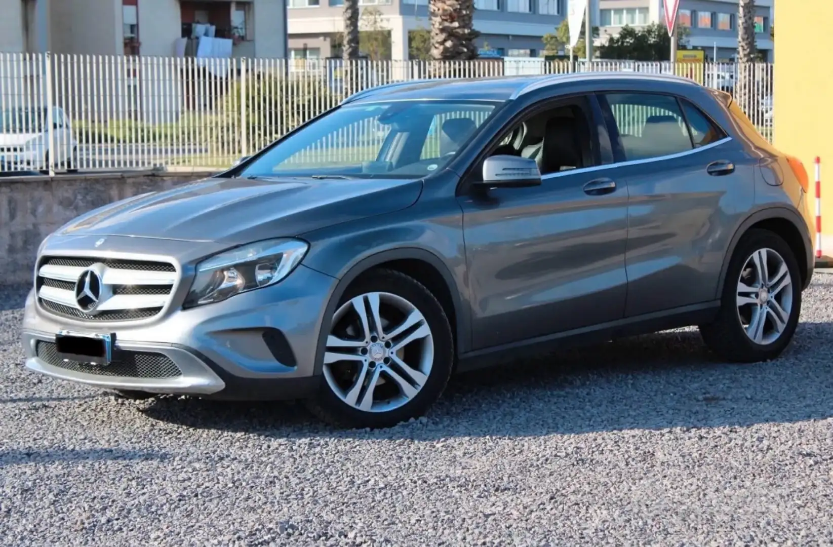 Mercedes-Benz GLA 200 d (cdi) Premium - 1
