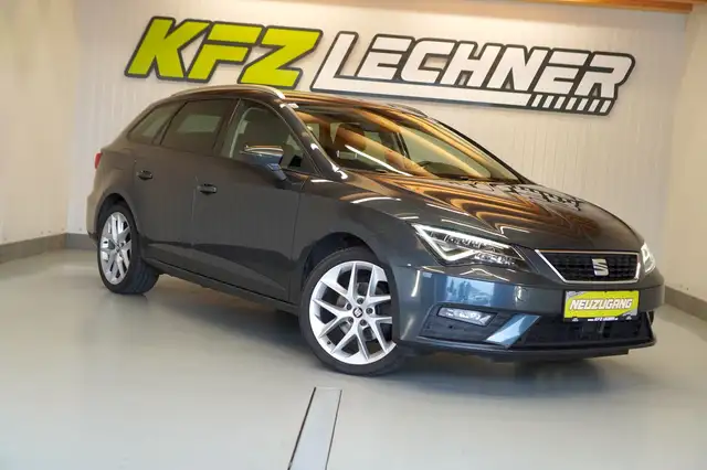 Seat Leon view 3