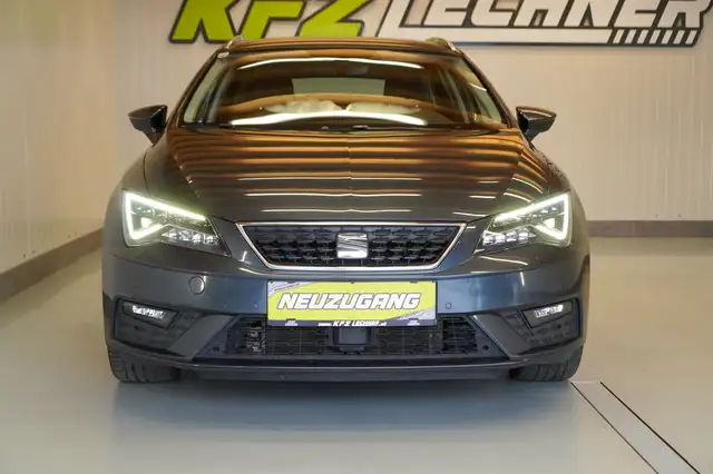Seat Leon view 9