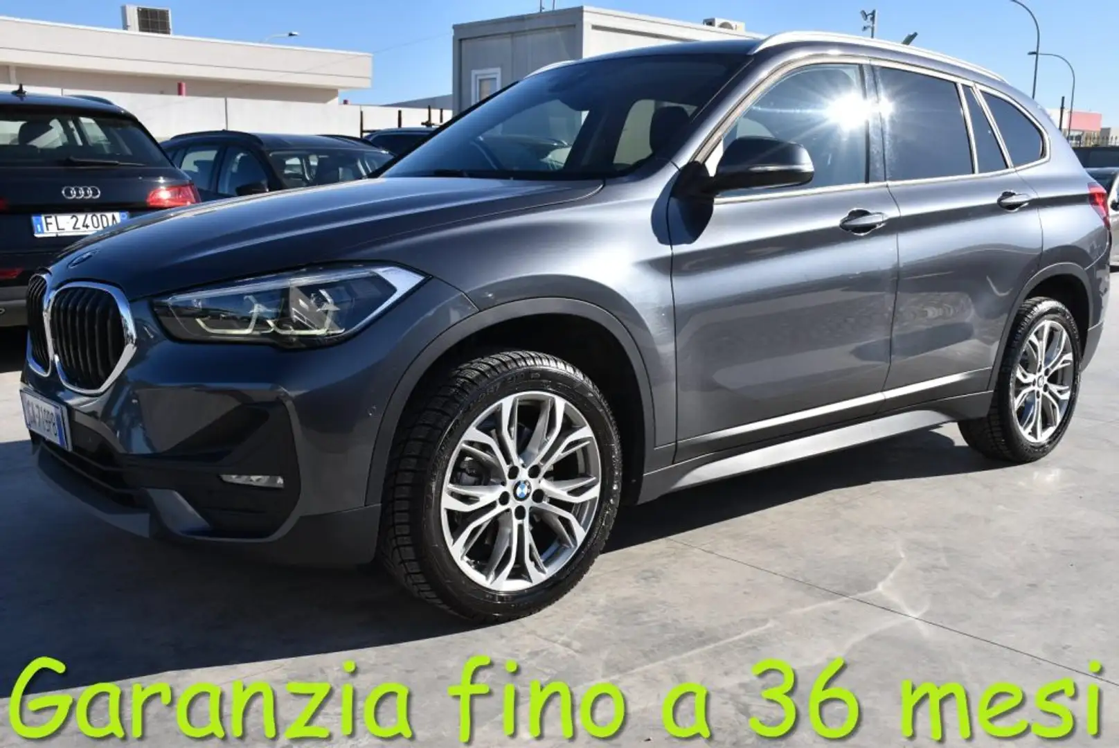 BMW X1 sDrive18d Business Advantage Gris - 1