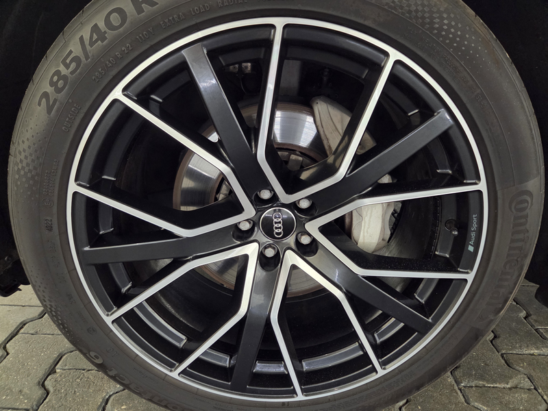Audi Q8 50 TDI S-Line AHK, Matrix, ACC, 22 Zoll, Panorama — photo 9