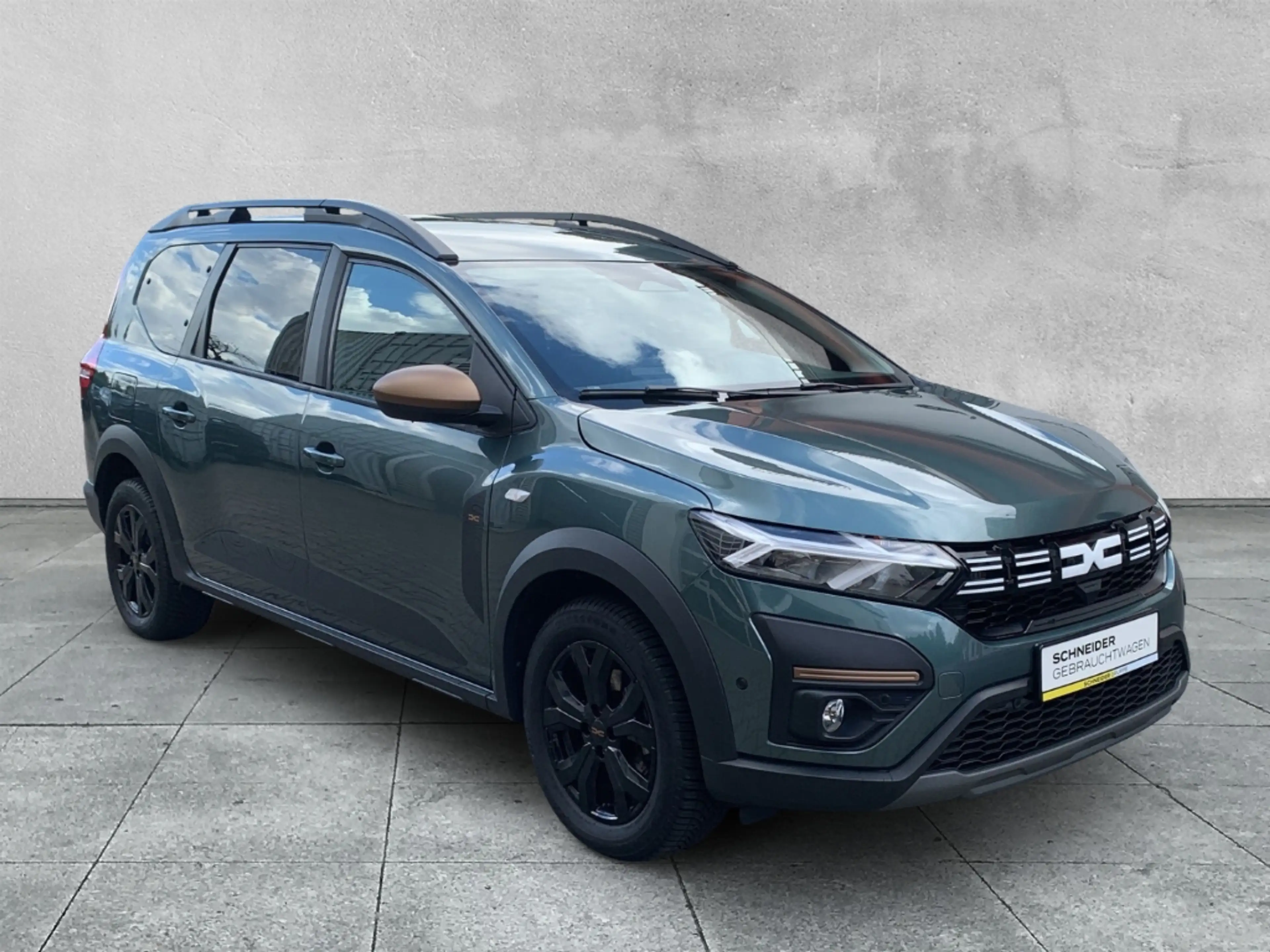 Dacia Jogger EXTREME+ TCe 110 RENEW Extreme 7-SITZER+NAVI+LED — photo 7