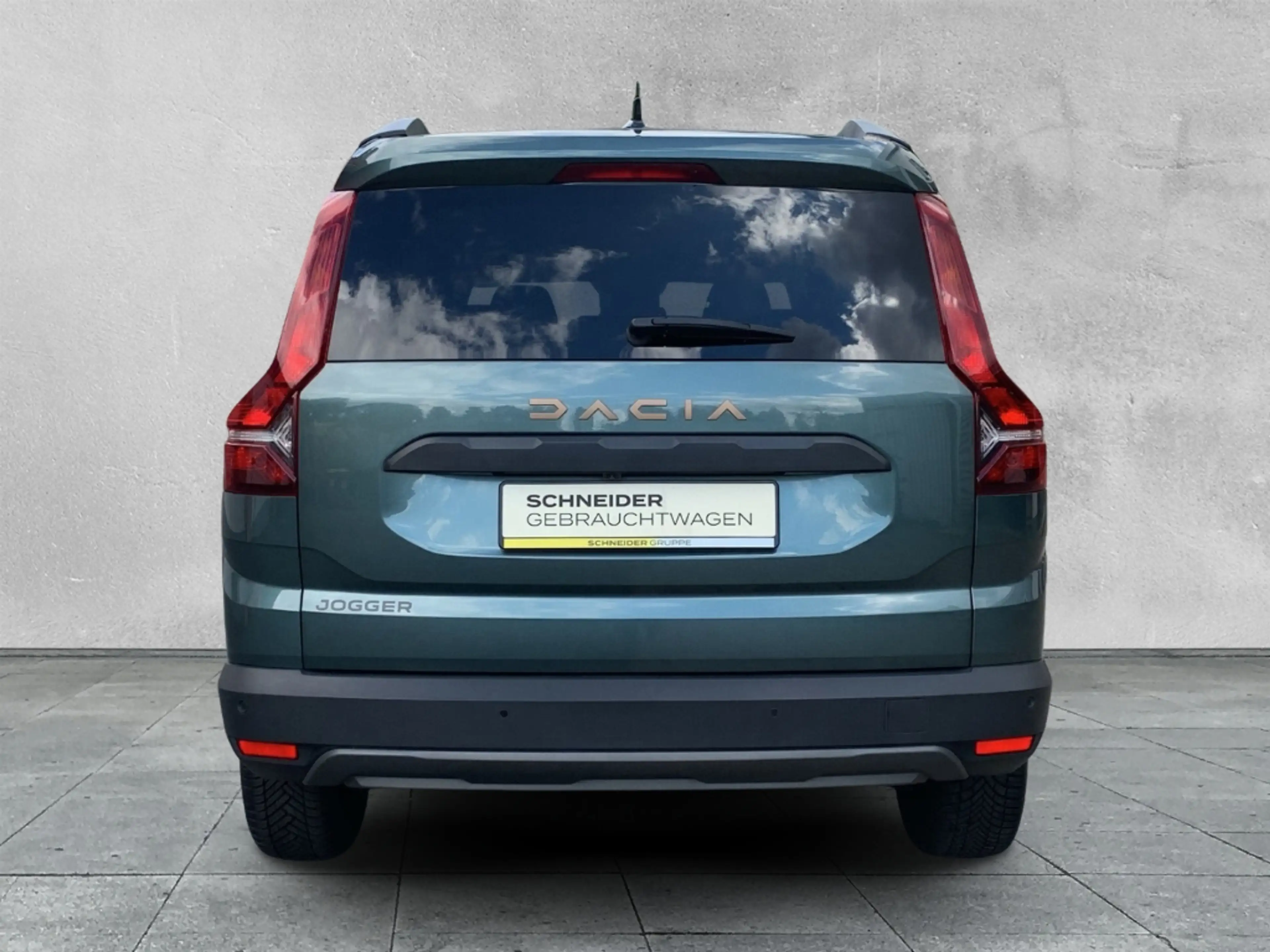 Dacia Jogger EXTREME+ TCe 110 RENEW Extreme 7-SITZER+NAVI+LED — photo 4