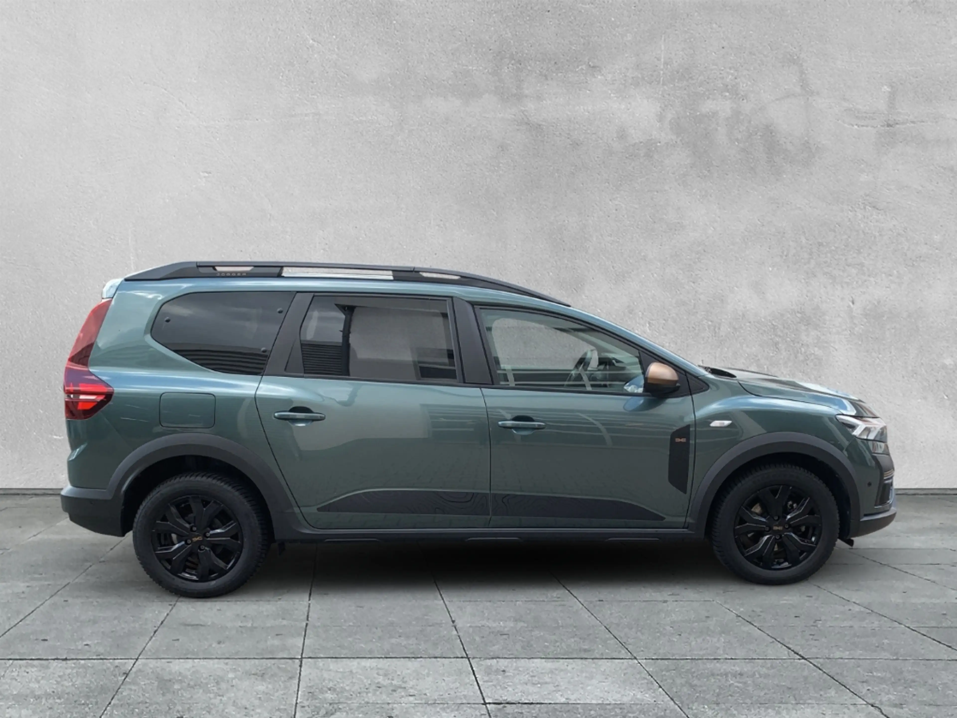 Dacia Jogger EXTREME+ TCe 110 RENEW Extreme 7-SITZER+NAVI+LED — photo 6